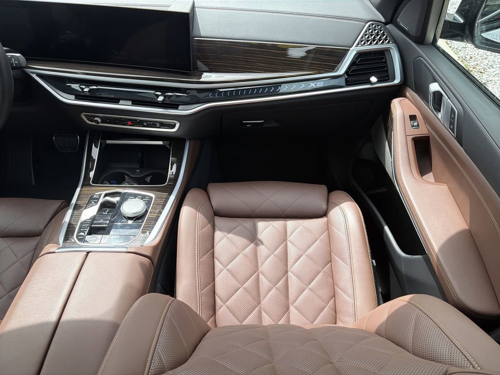 Used 2025 BMW X5 xDrive40i image 18