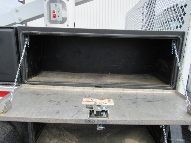 Used 2019 Ford F550 4x4 Regular Cab Super Duty image 17