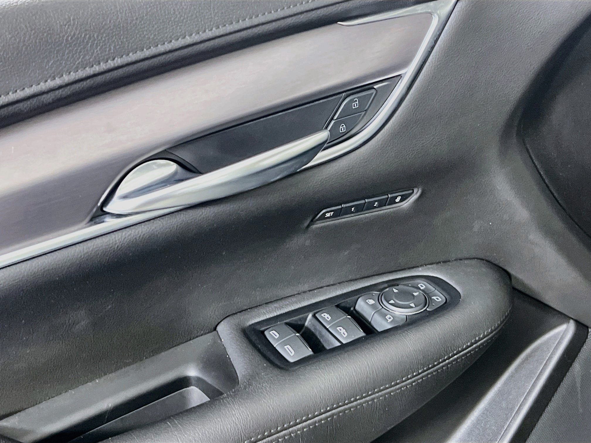 Used 2019 Cadillac XT5 Luxury AWD/4WD image 17