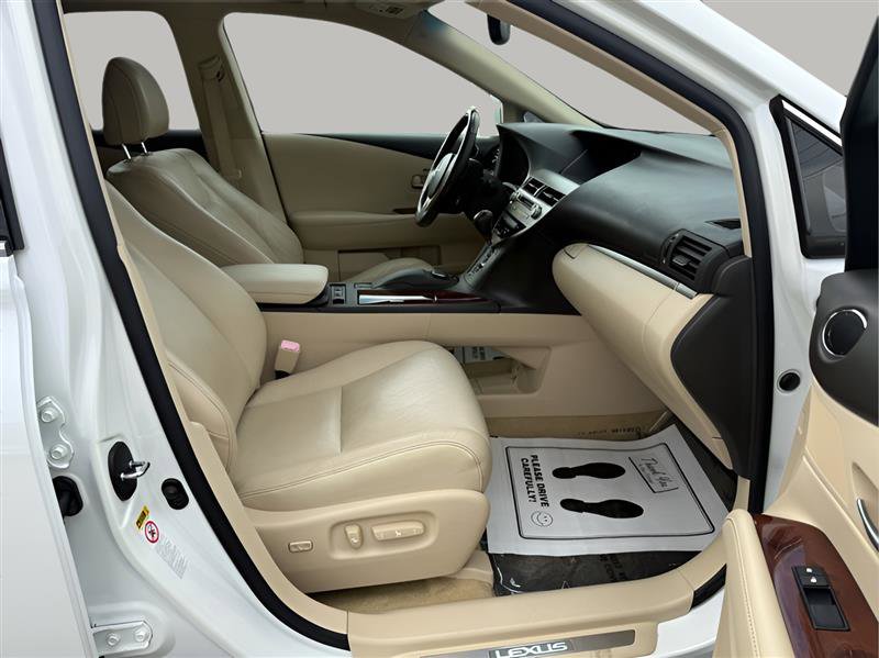 Used 2013 Lexus RX 450h AWD image 32