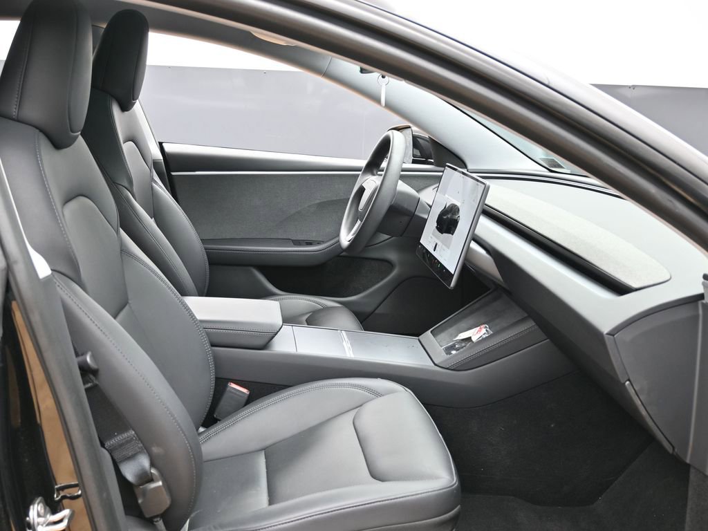 Used 2024 Tesla Model 3 Standard Range image 40