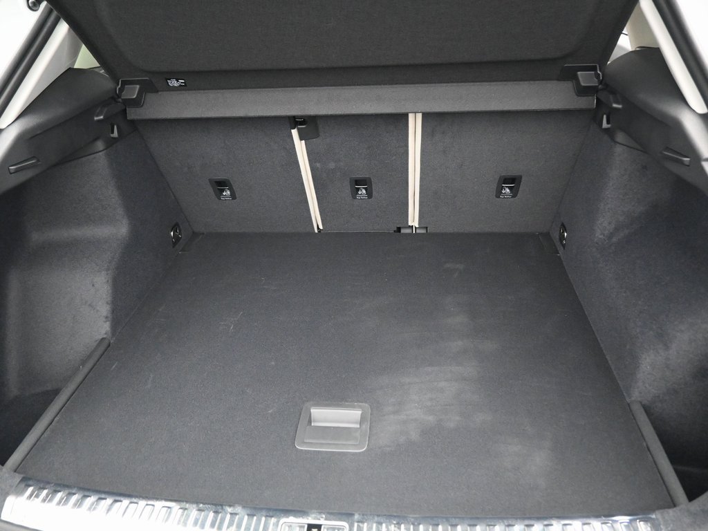 Used 2024 Audi Q3 2.0T Premium w/ Convenience Package image 36