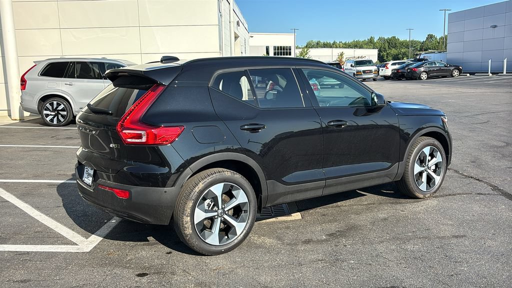 New 2026 Volvo XC40 B5 Plus w/ Protection Package Premier AWD/4WD image 30