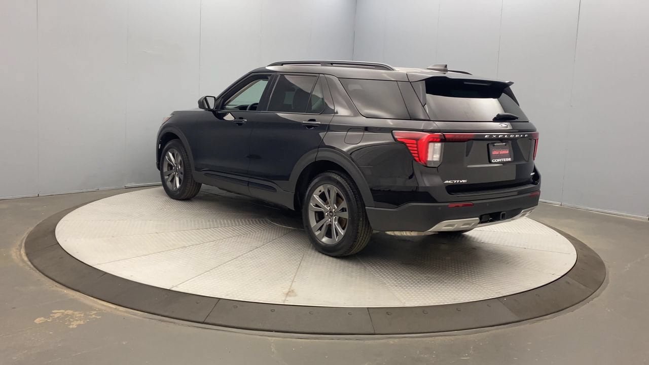 New 2026 Ford Explorer Active w/ Active Comfort Package AWD/4WD image 3