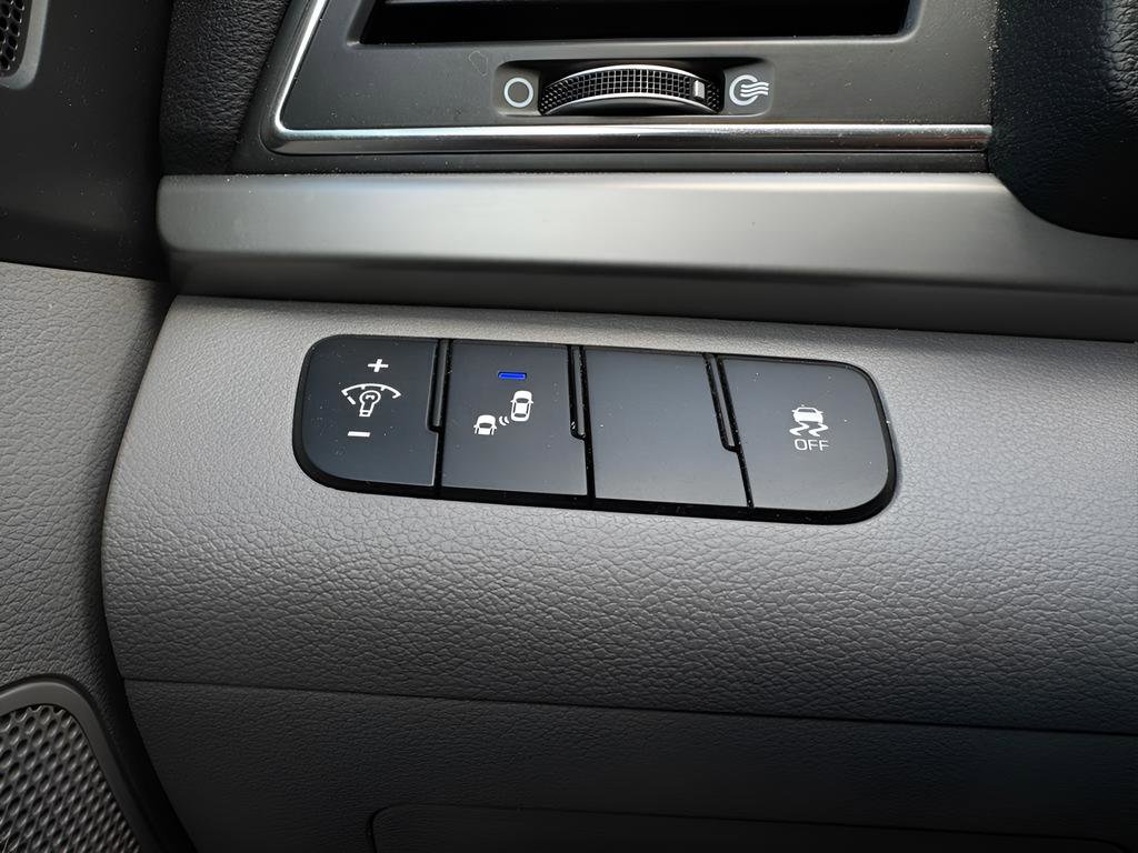 Used 2018 Hyundai Elantra SEL image 22