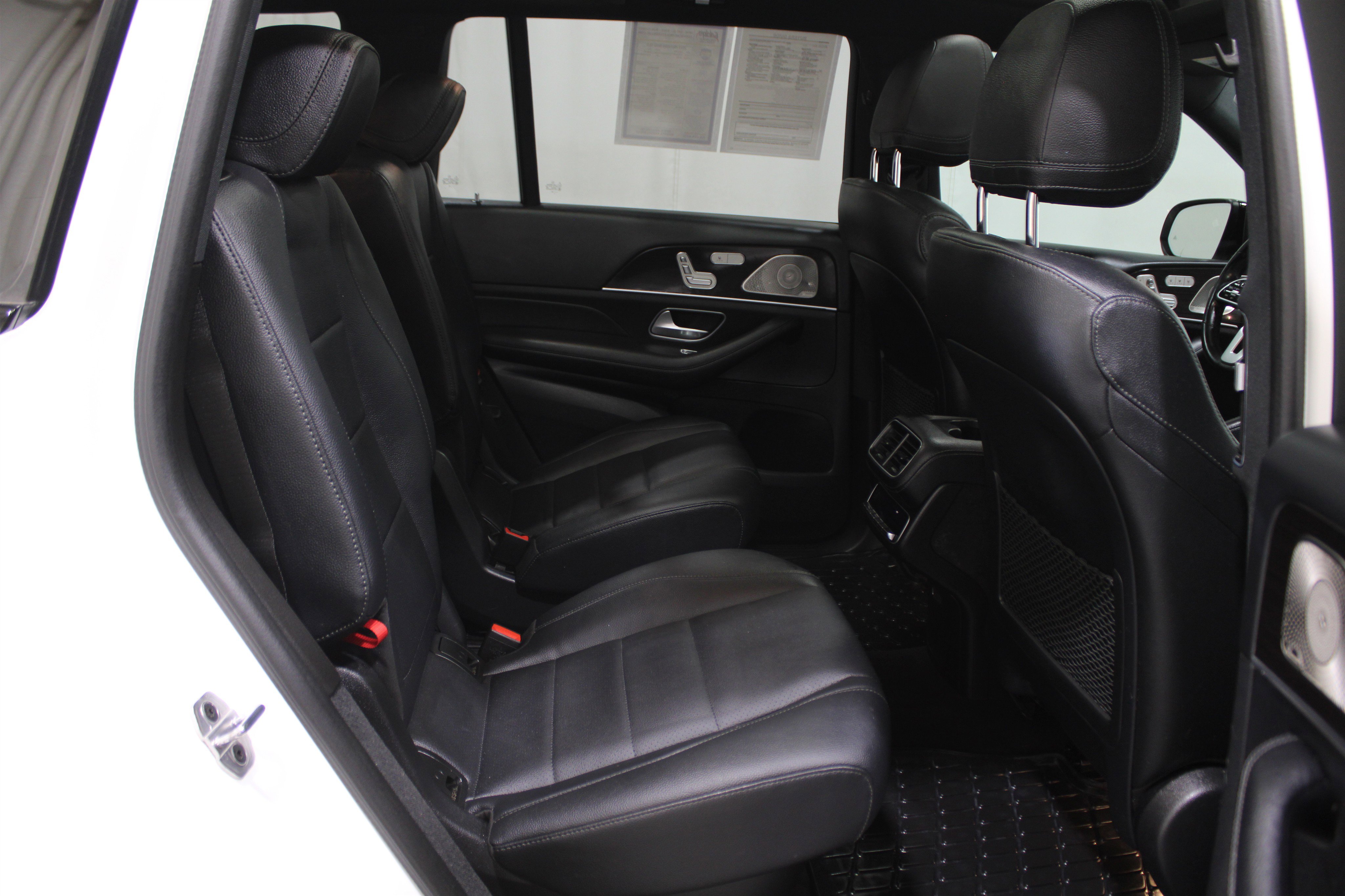 Used 2022 Mercedes-Benz GLS 450 4MATIC image 28