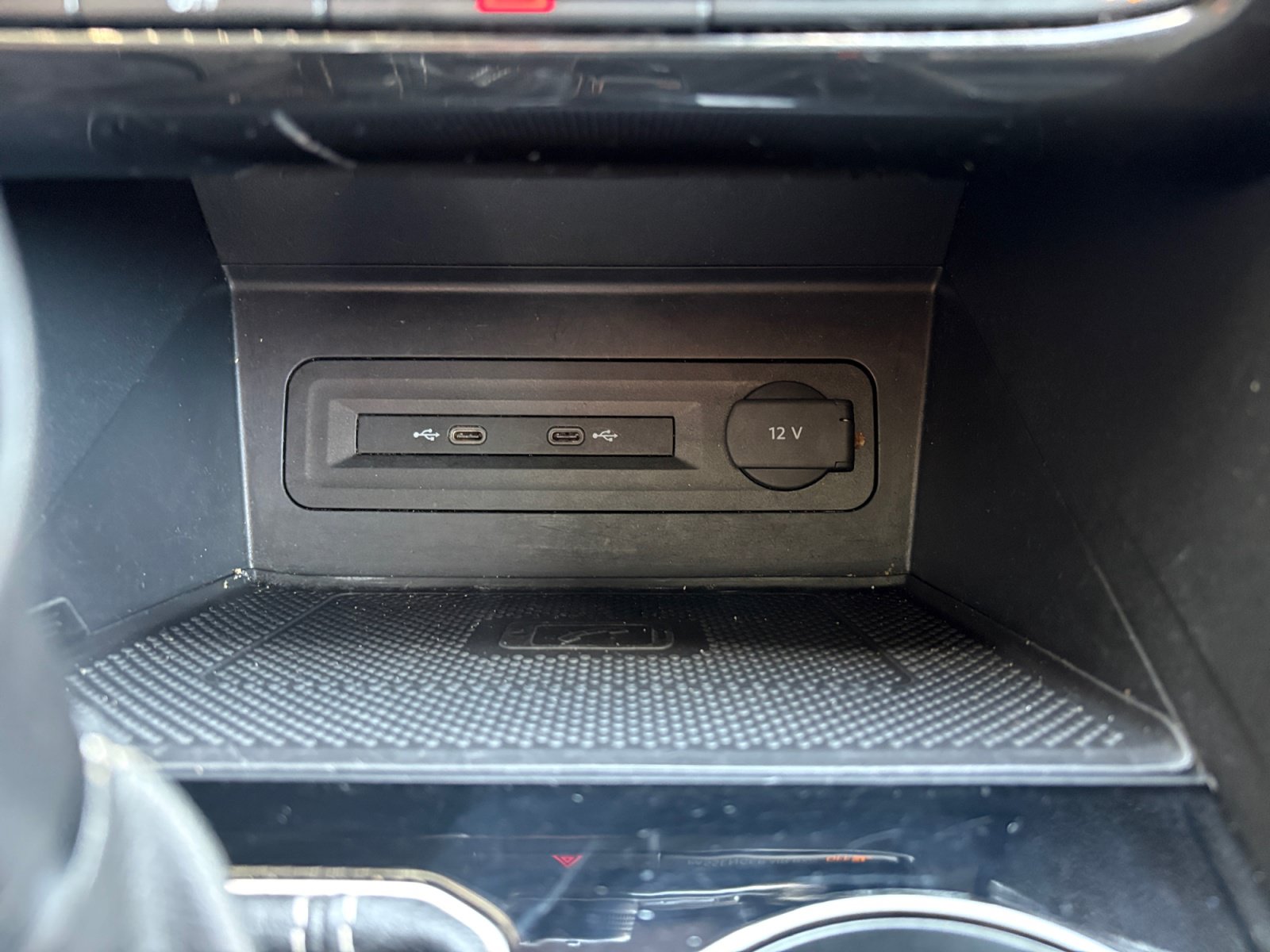 Certified 2022 Volkswagen Atlas SEL R-Line AWD/4WD image 19