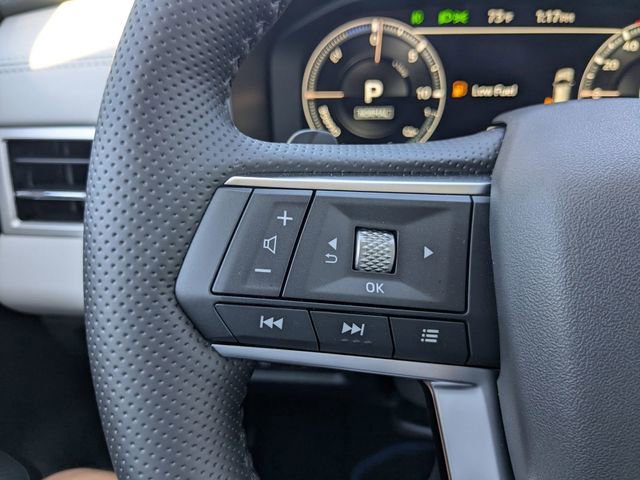 New 2025 Mitsubishi Outlander SEL image 24