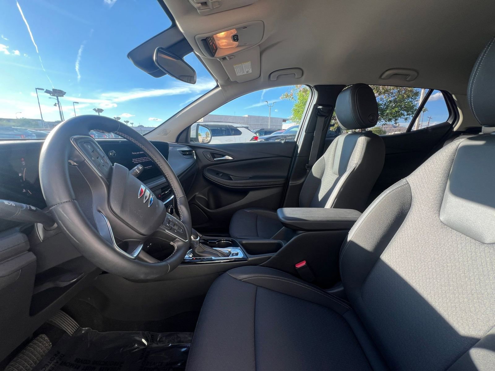 Used 2025 Buick Encore GX Preferred image 27