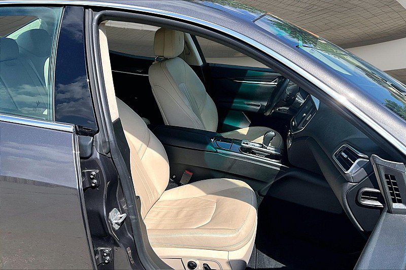 Used 2016 Maserati Ghibli RWD image 6