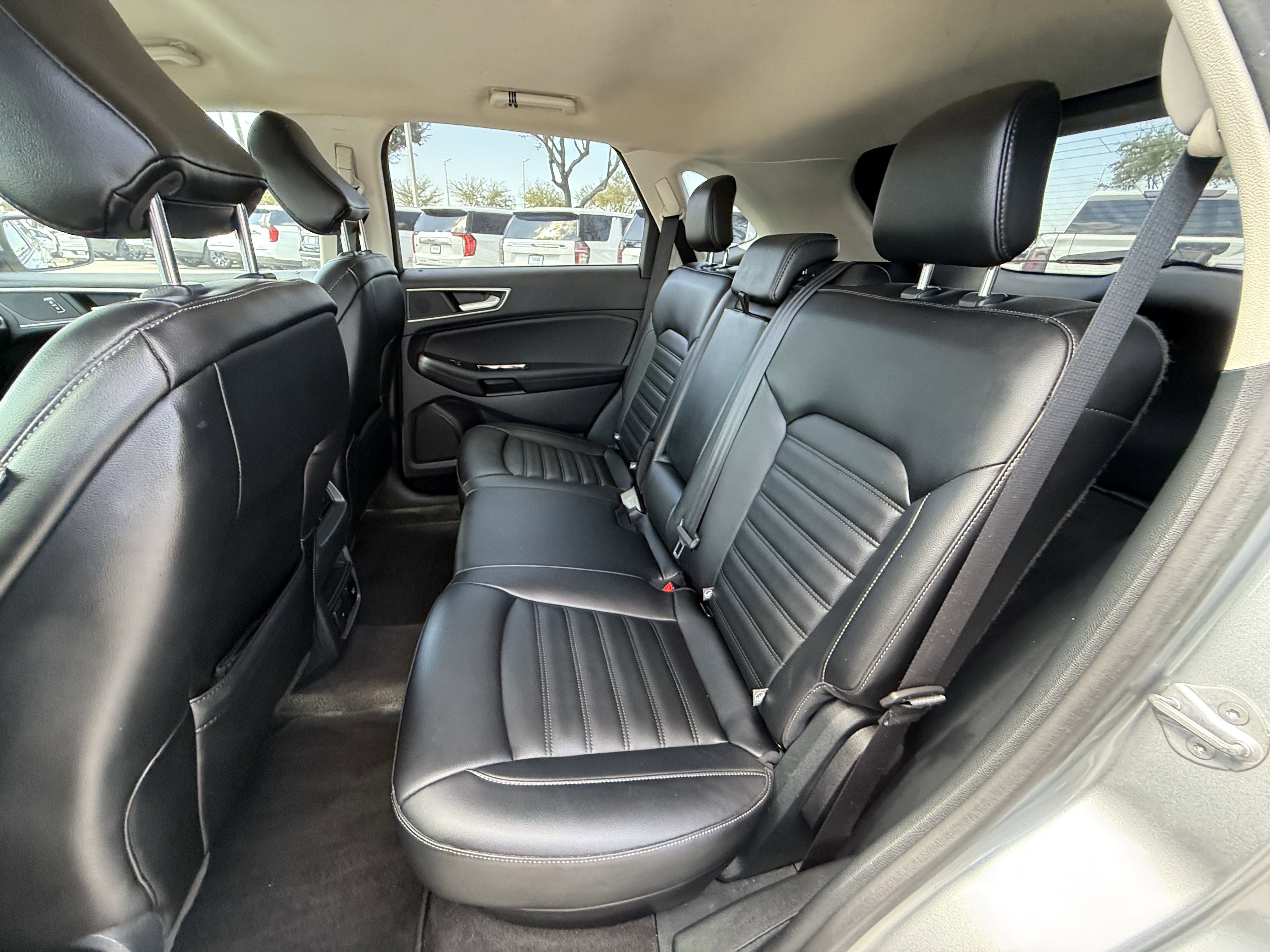 Used 2020 Ford Edge SEL w/ Convenience Package image 29