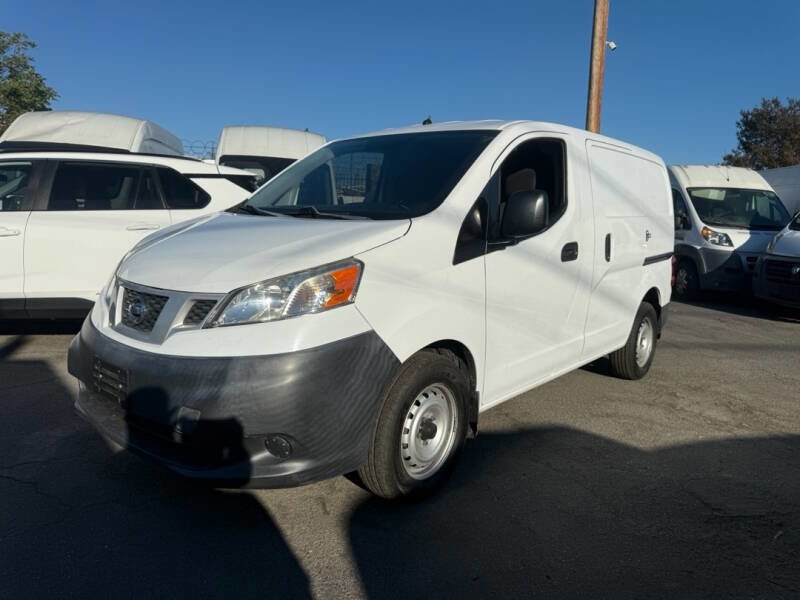 Used 2015 Nissan NV200 S image 3