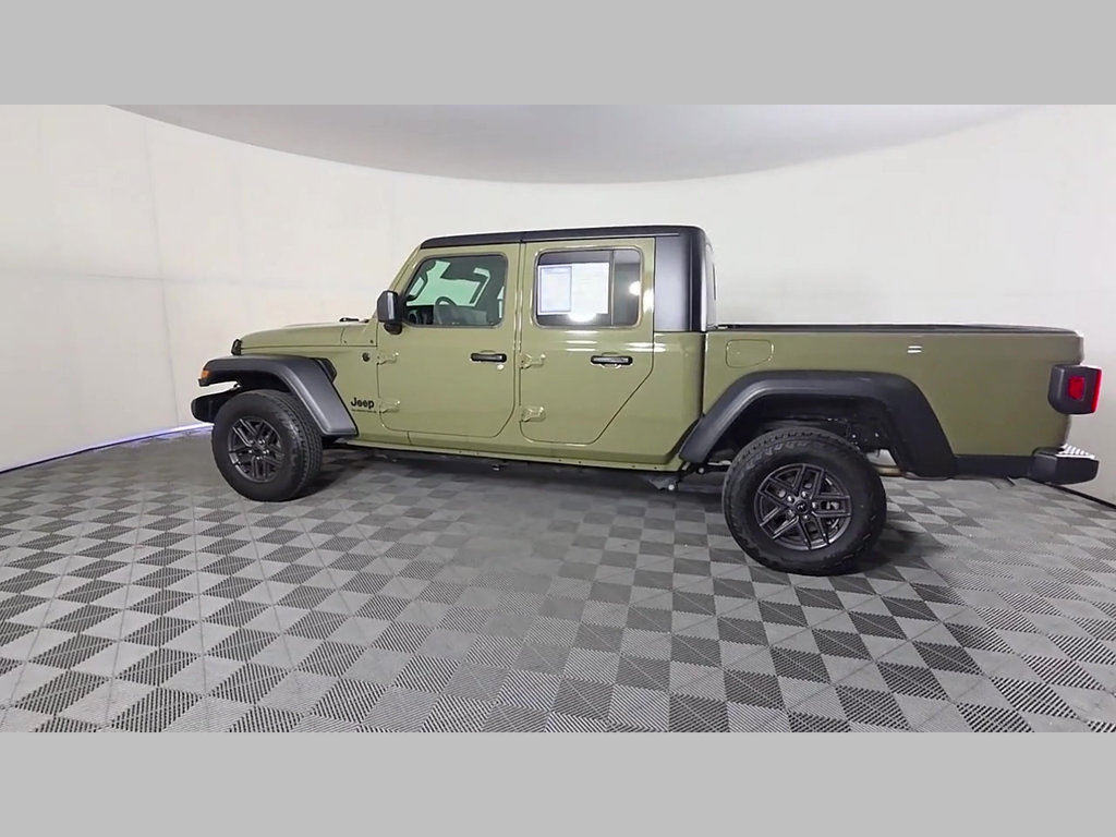 Used 2026 Jeep Gladiator Sport AWD/4WD image 47