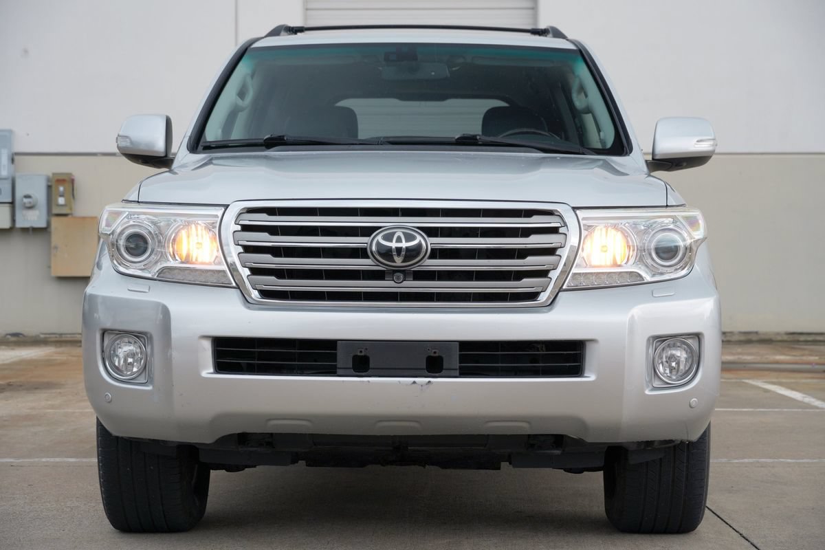 Used 2015 Toyota Land Cruiser AWD/4WD image 16