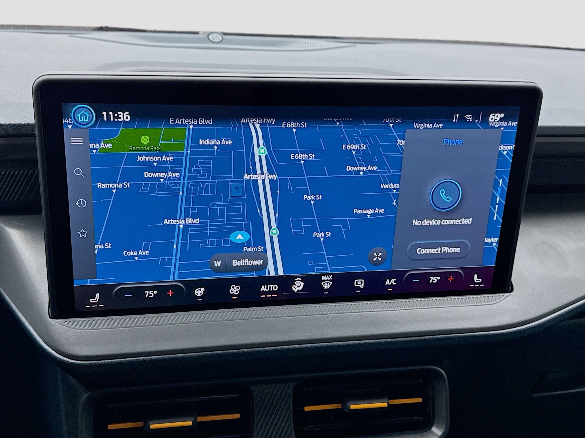 Used 2025 Ford Maverick Tremor image 9