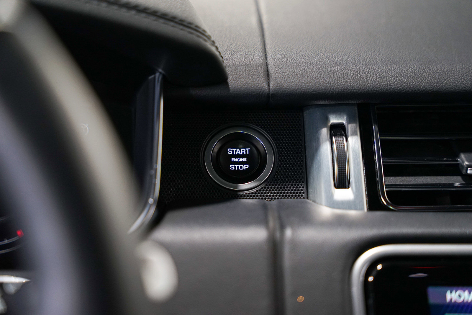 Used 2021 Land Rover Range Rover Westminster Edition image 11