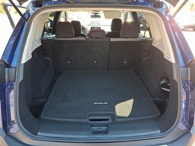 Used 2023 Nissan Rogue SV image 30