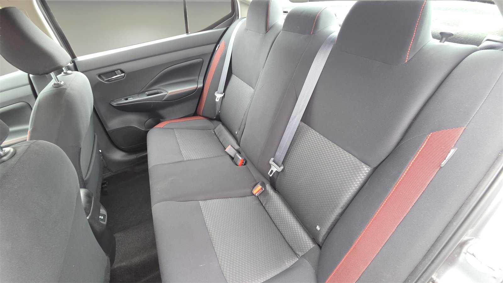 Used 2023 Nissan Versa SR w/ Trunk Package image 20