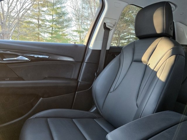 Used 2025 Buick Envision Preferred image 30