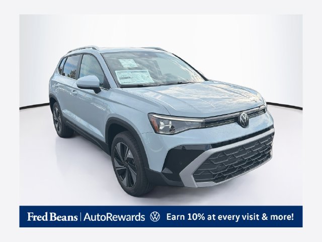 New 2027 Volkswagen Taos SE AWD/4WD image 1