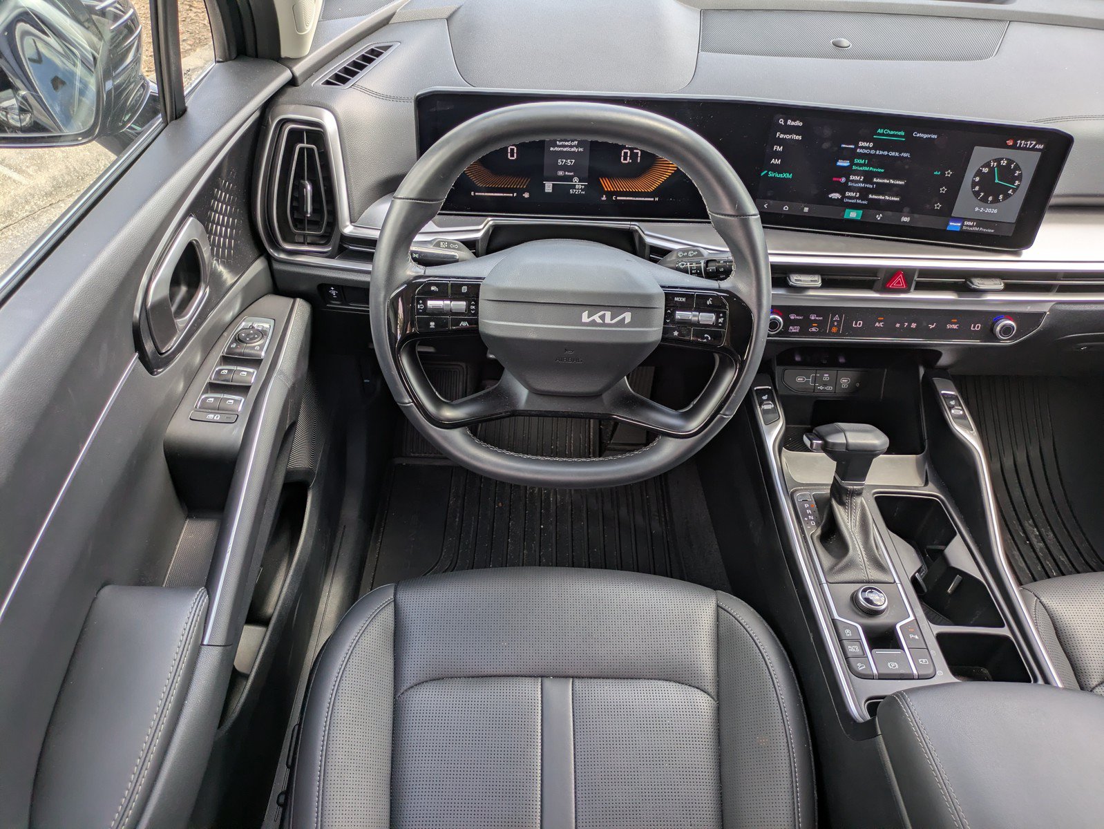 Certified 2026 Kia Sorento S w/ S Panoramic Sunroof Package FWD image 13