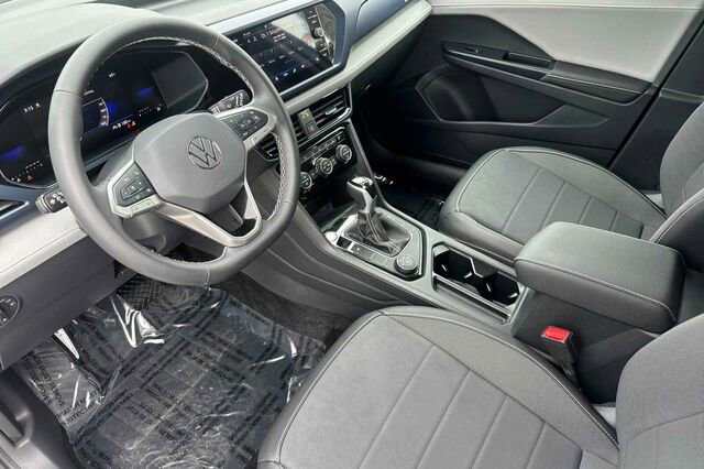 Used 2024 Volkswagen Taos SE AWD/4WD image 10