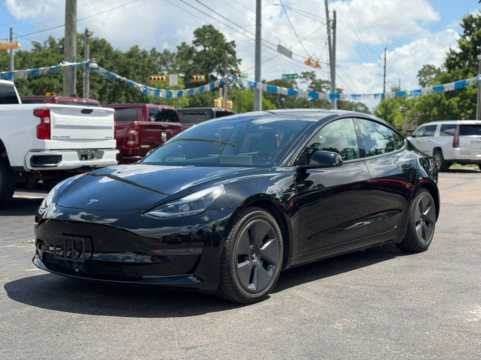 Used 2021 Tesla Model 3 Standard Range Plus RWD image 1