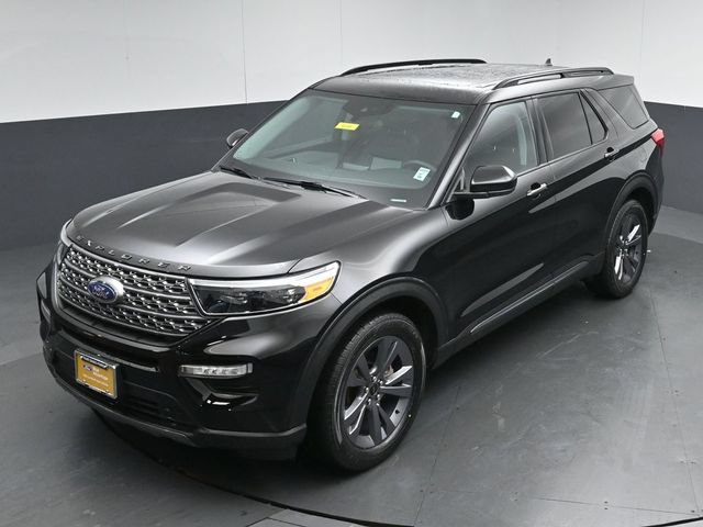 Certified 2024 Ford Explorer XLT w/ Equipment Group 202A AWD/4WD image 49
