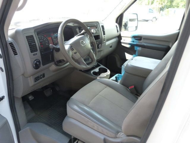 Used 2017 Nissan NV 3500 SV image 29