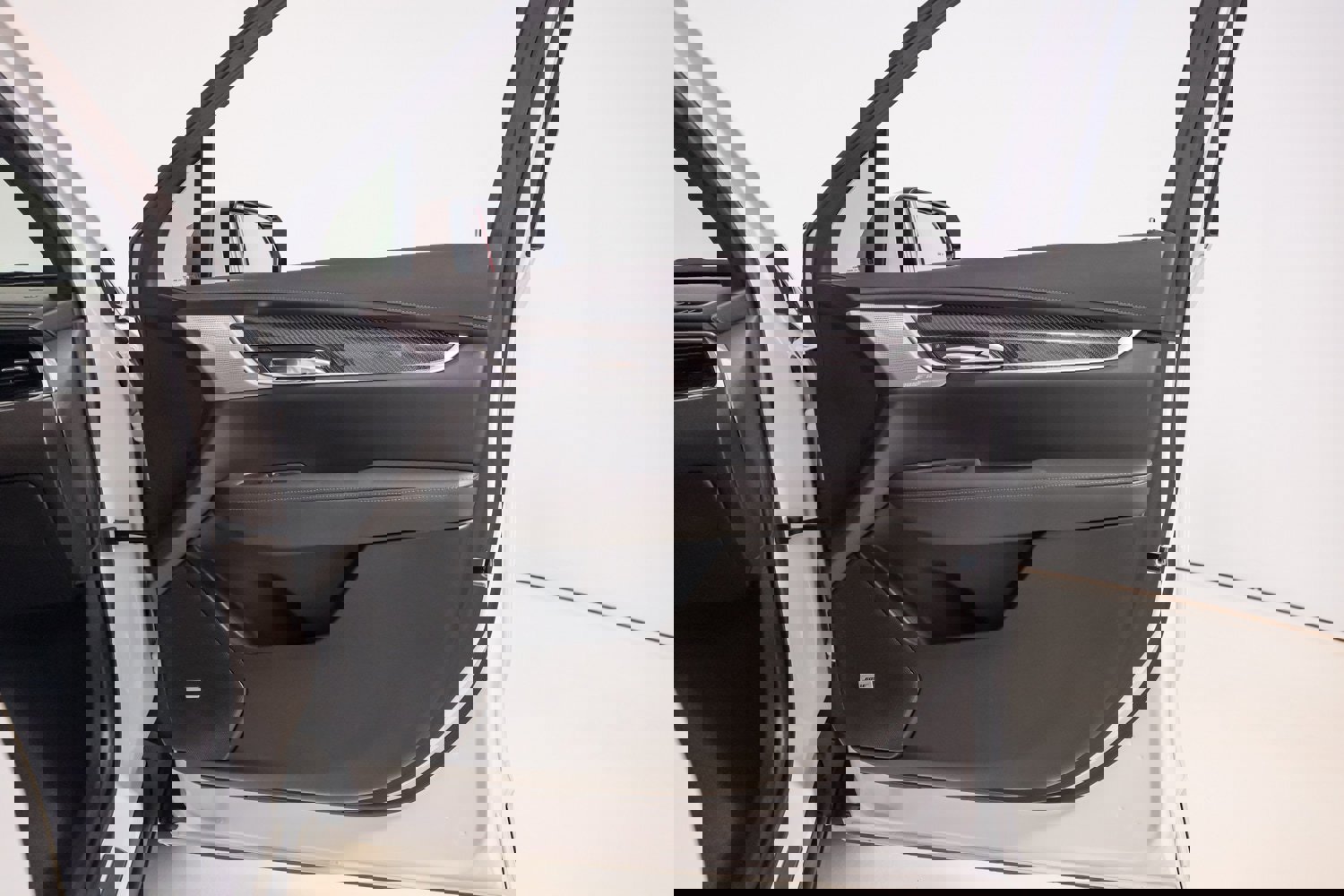 Used 2024 Cadillac XT6 Sport w/ Technology Package image 24