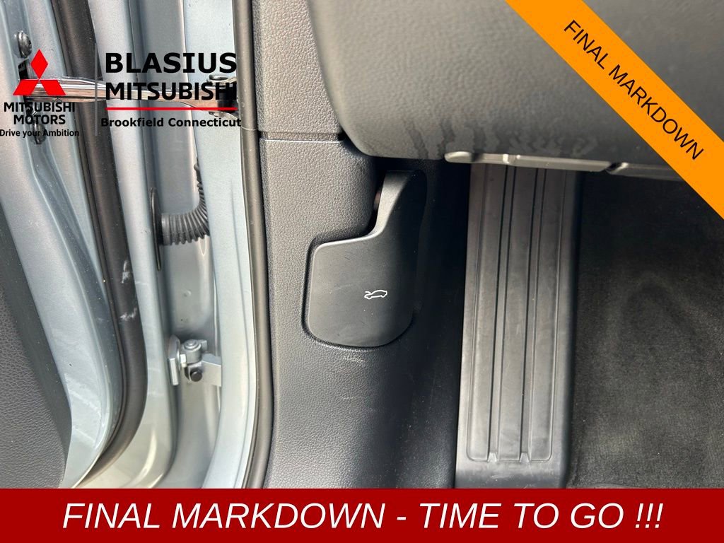 Used 2022 Porsche Macan image 70