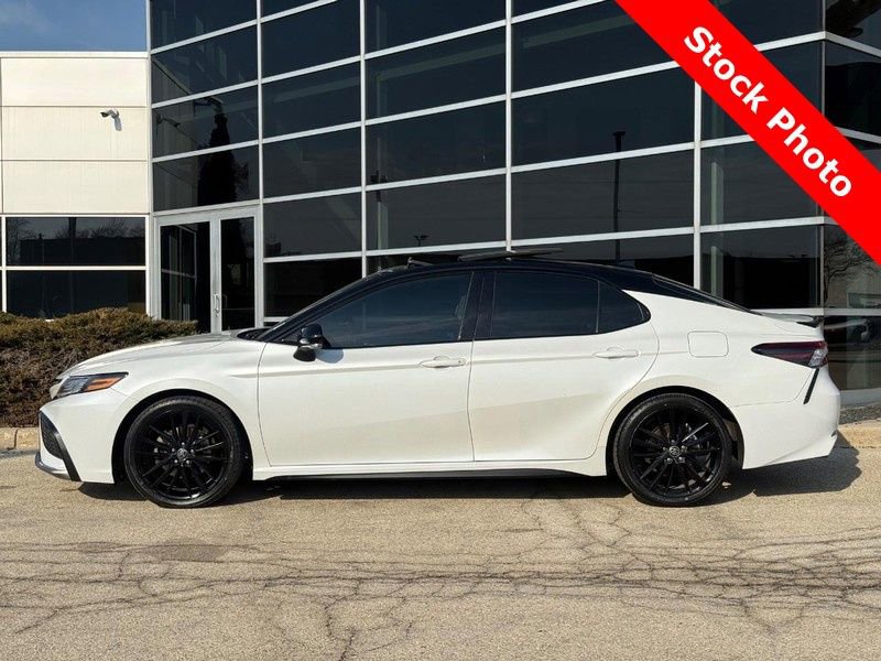 Used 2024 Toyota Camry XSE image 6