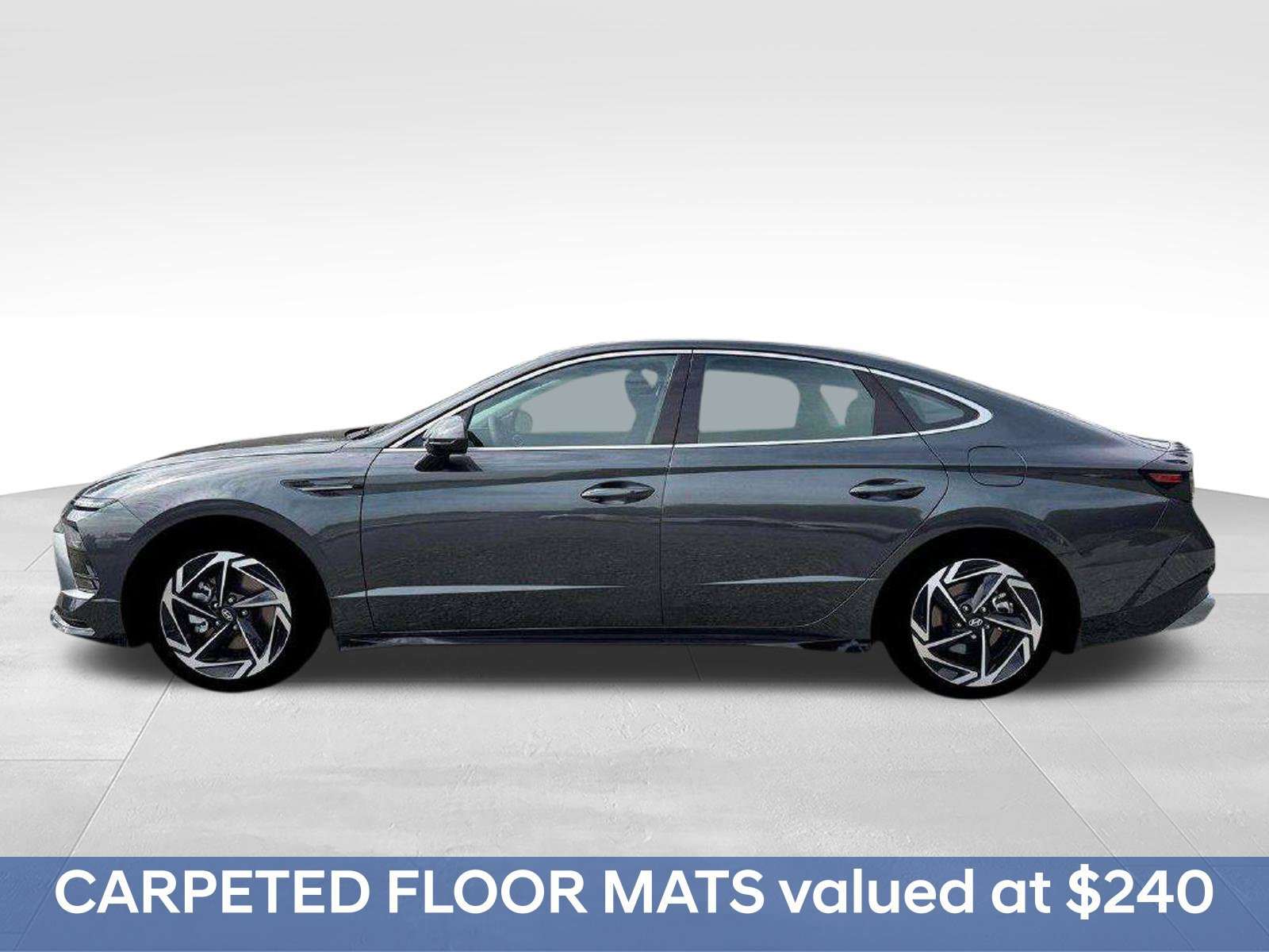New 2026 Hyundai Sonata SEL FWD image 3