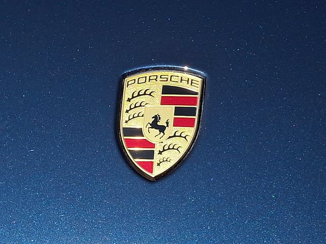 Used 2019 Porsche Macan AWD/4WD image 35