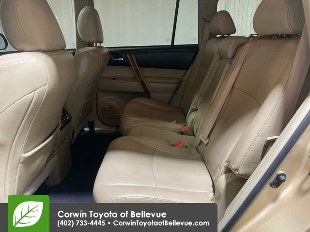 Used 2012 Toyota Highlander Limited image 24