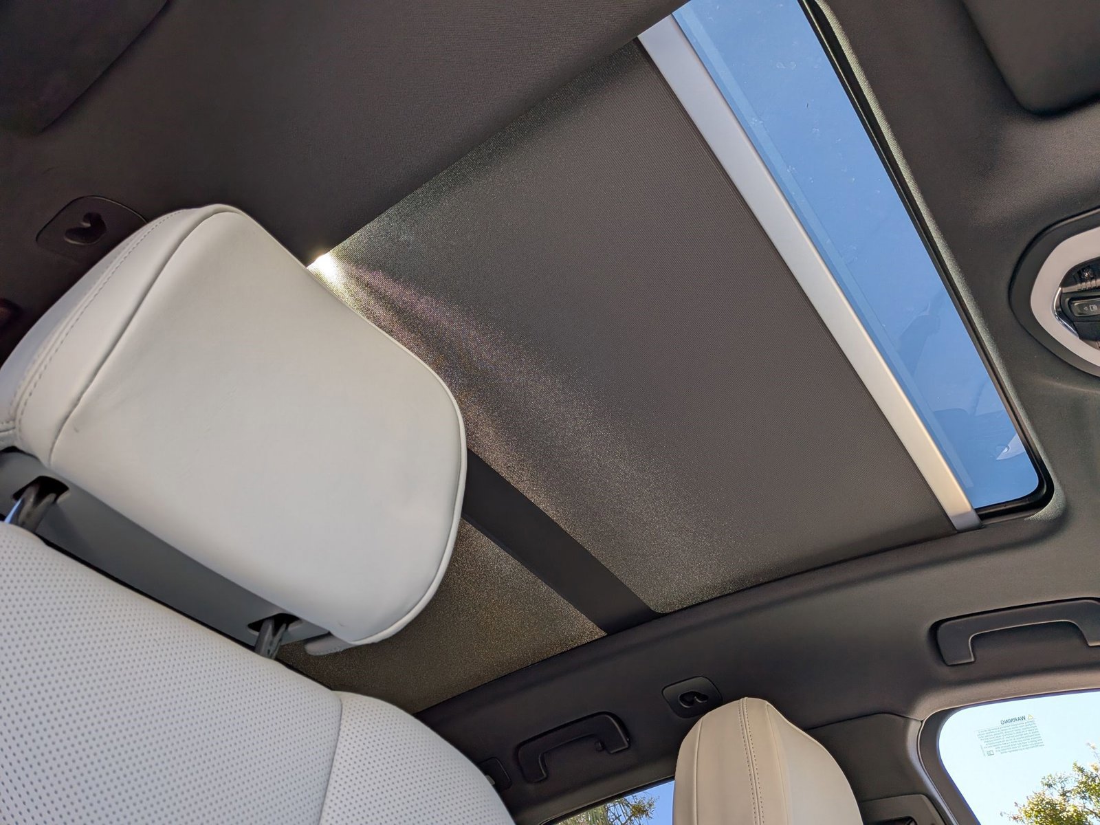 New 2026 Porsche Macan image 26