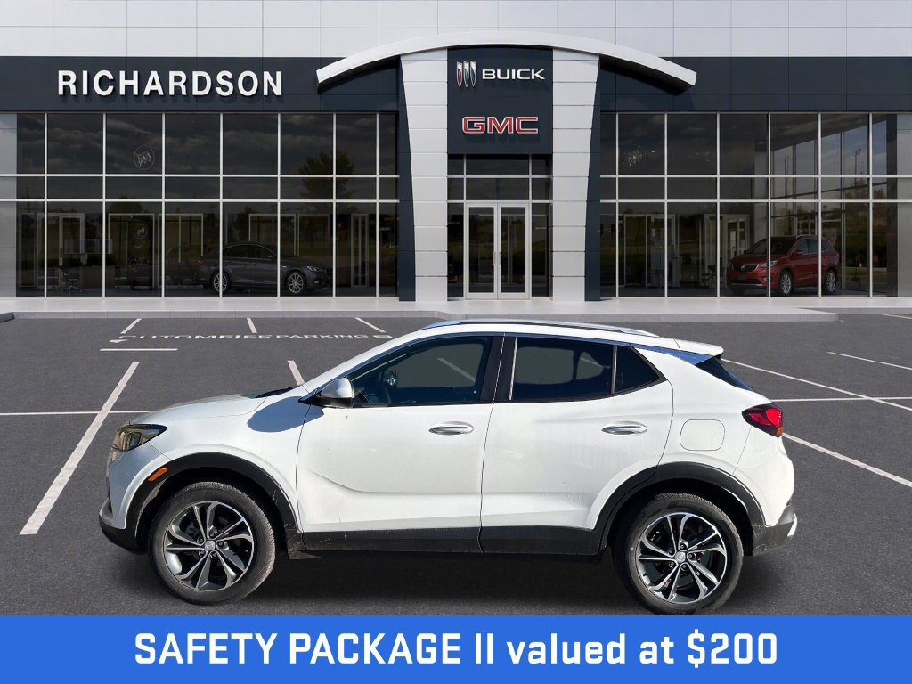 Used 2023 Buick Encore GX Select w/ Safety Package II AWD/4WD image 2