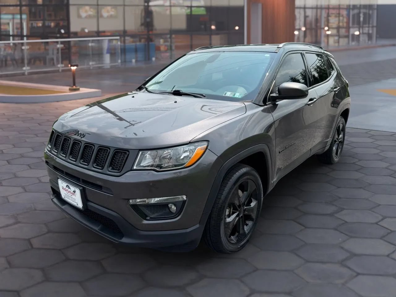 Used 2019 Jeep Compass Latitude AWD/4WD image 6