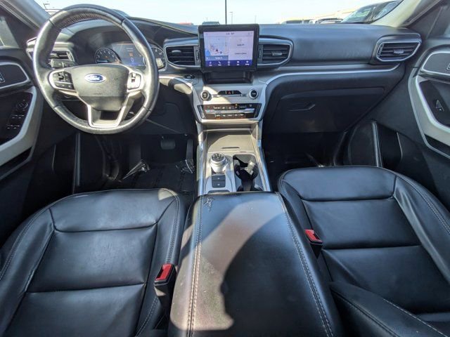 Used 2021 Ford Explorer XLT w/ Equipment Group 202A image 11
