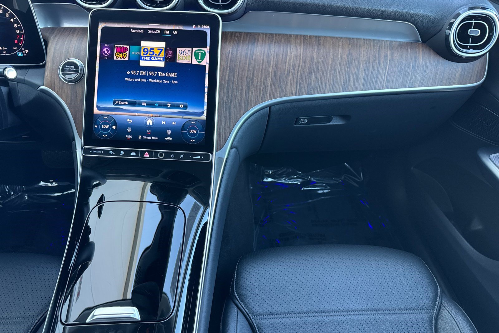 Certified 2025 Mercedes-Benz GLC 350e 4MATIC image 18