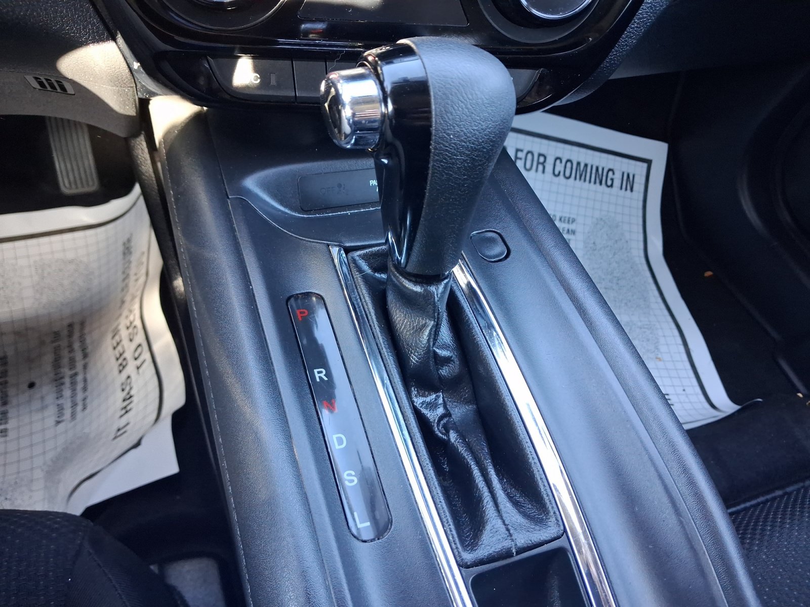 Used 2017 Honda HR-V LX image 14