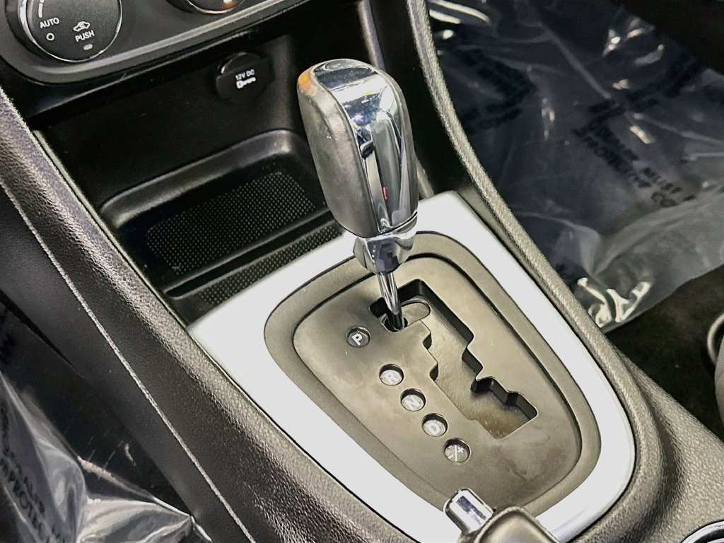 Used 2013 Chrysler 200 Touring w/ Cold Weather Group FWD image 19
