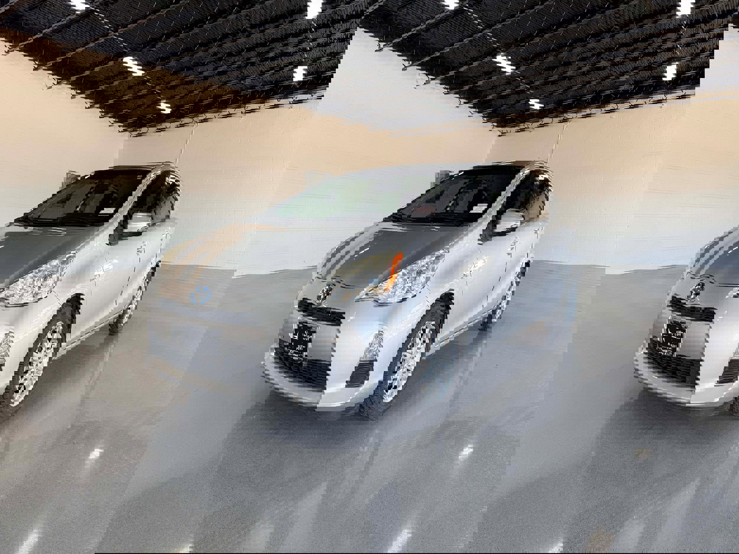 Used 2012 Toyota Prius C Three FWD image 2