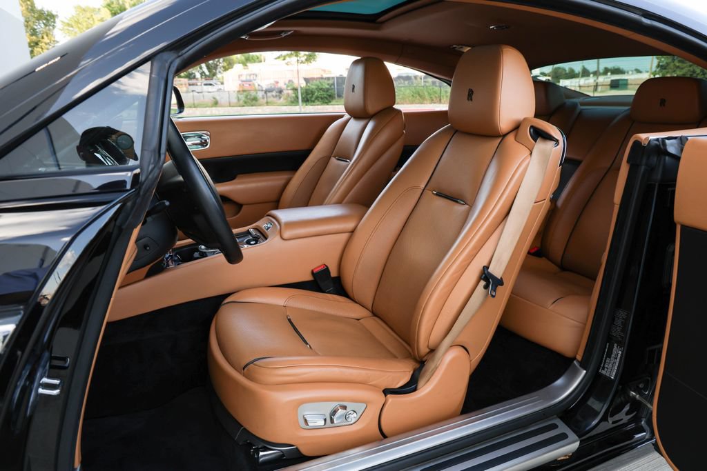 Used 2020 Rolls-Royce Wraith RWD image 17