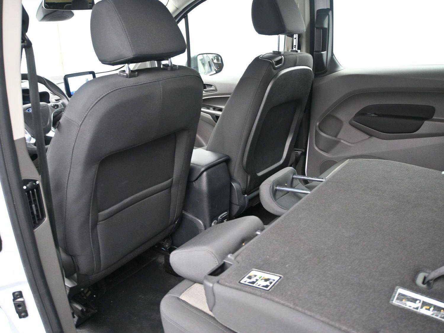 Used 2022 Ford Transit Connect XL image 12