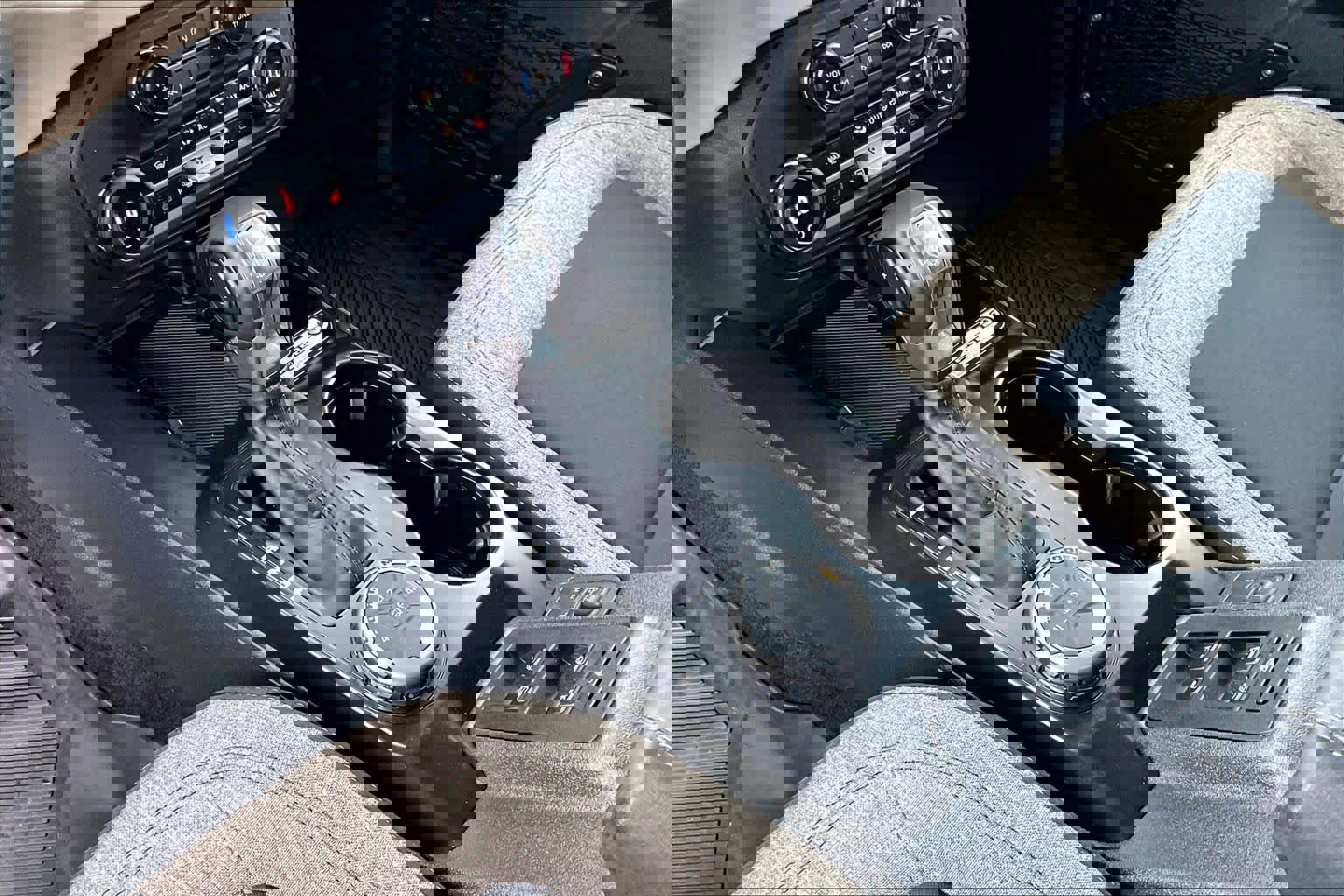 Certified 2025 Ford Bronco Big Bend image 17