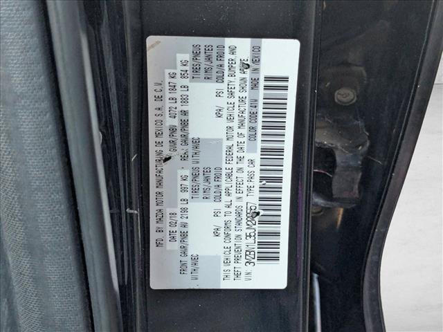 Used 2018 MAZDA MAZDA3 Touring FWD image 22