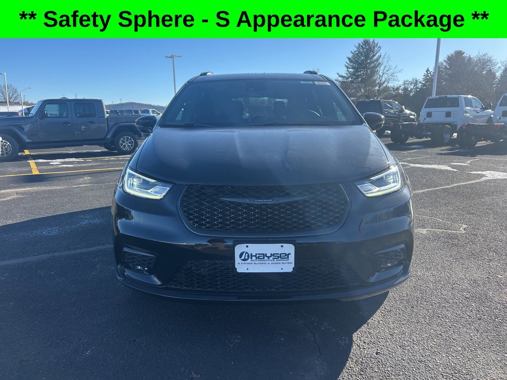 New 2026 Chrysler Pacifica Select w/ S Appearance Package AWD/4WD image 2