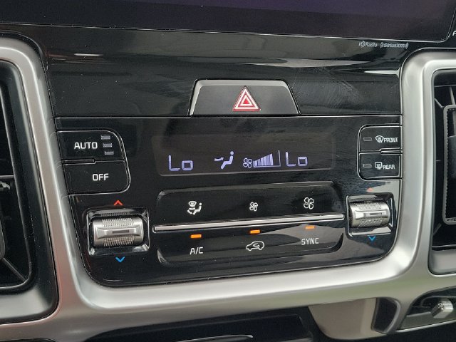 Certified 2022 Kia Sorento S w/ Panoramic Sunroof Package FWD image 29