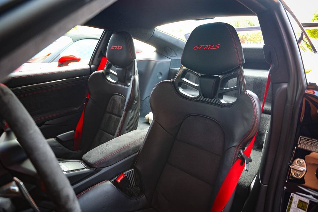 Used 2018 Porsche 911 GT2 RS RWD image 41